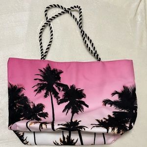 BRAND NEW SUMMER TOTE